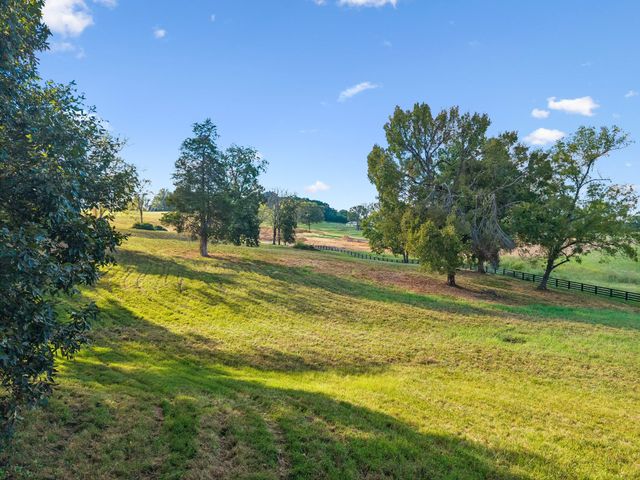 1025 Tulloss Rd, Franklin, TN 37067