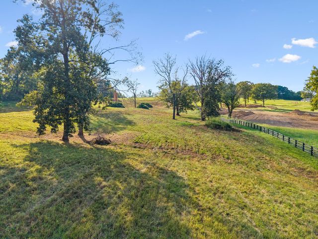 1025 Tulloss Rd, Franklin, TN 37067