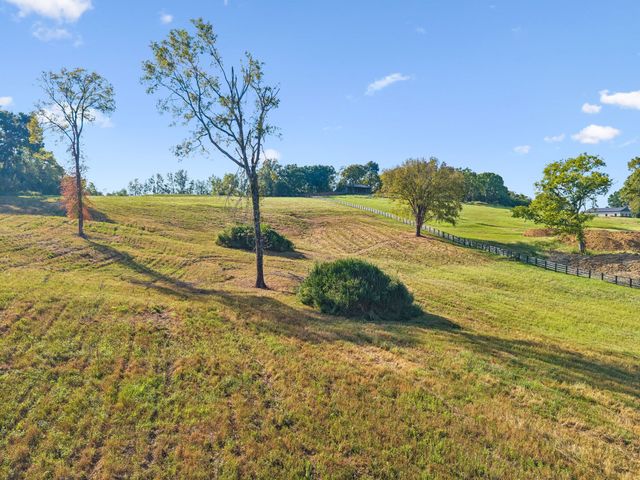 1025 Tulloss Rd, Franklin, TN 37067