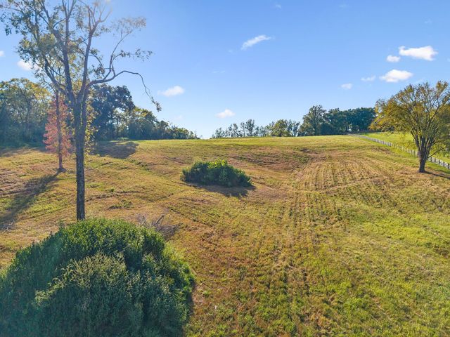 1025 Tulloss Rd, Franklin, TN 37067