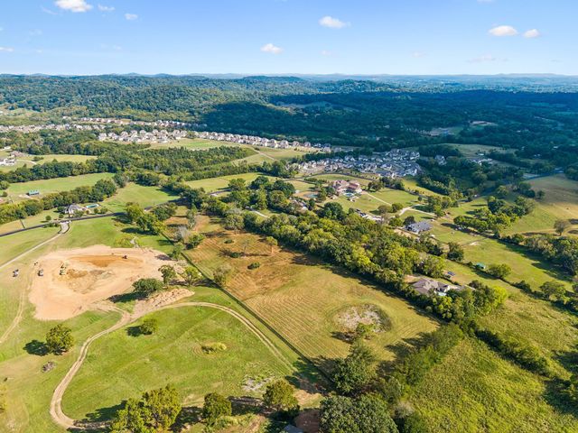 1025 Tulloss Rd, Franklin, TN 37067