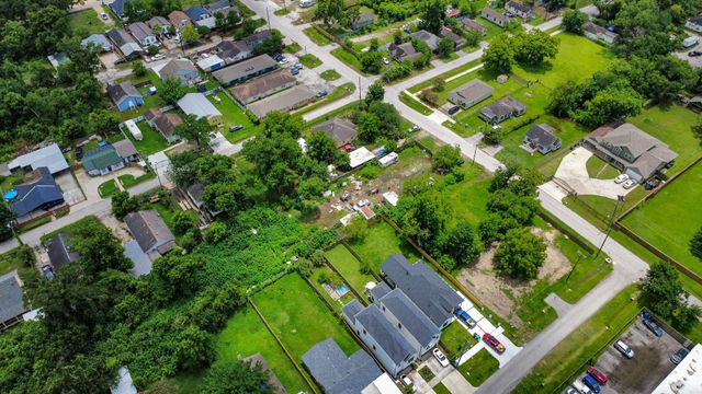 4331 Denmark Street, Houston, TX 77016