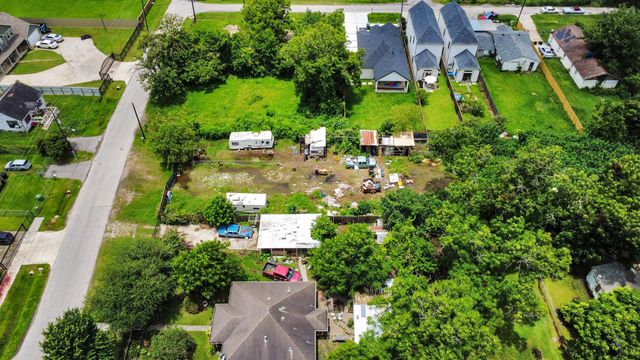 4331 Denmark Street, Houston, TX 77016