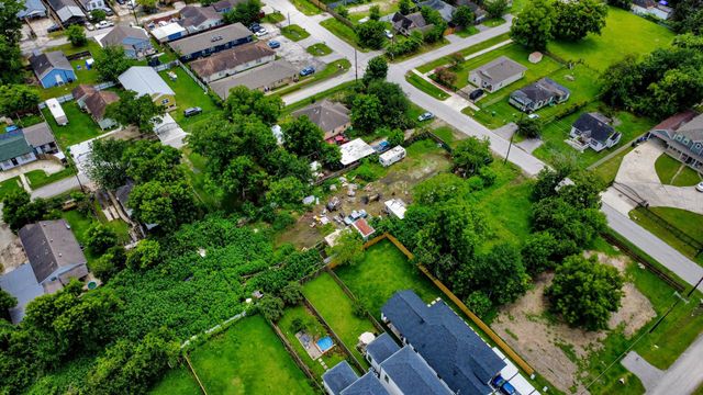4331 Denmark Street, Houston, TX 77016
