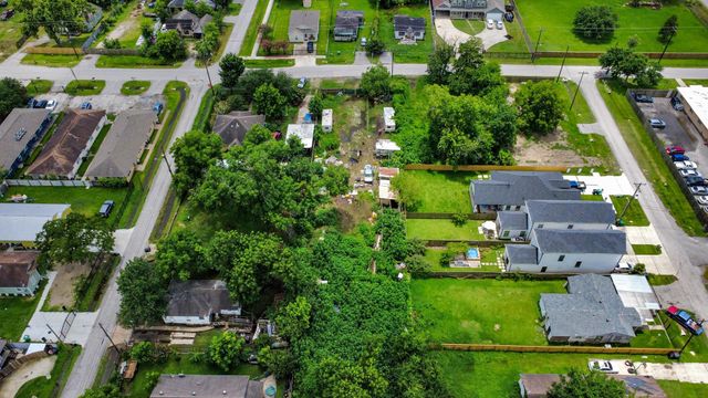 4331 Denmark Street, Houston, TX 77016