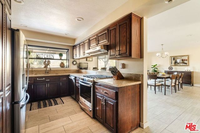 4837 Round Top Drive, Los Angeles, CA 90065