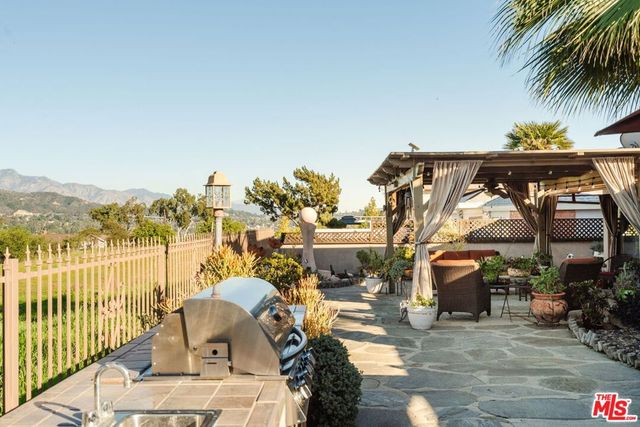 4837 Round Top Drive, Los Angeles, CA 90065