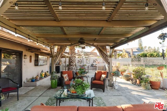 4837 Round Top Drive, Los Angeles, CA 90065