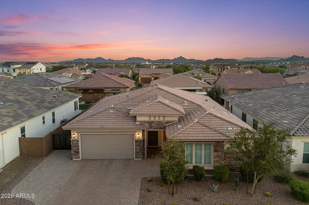 3437 E DALEY Lane, Phoenix, AZ 85050 — photo 2