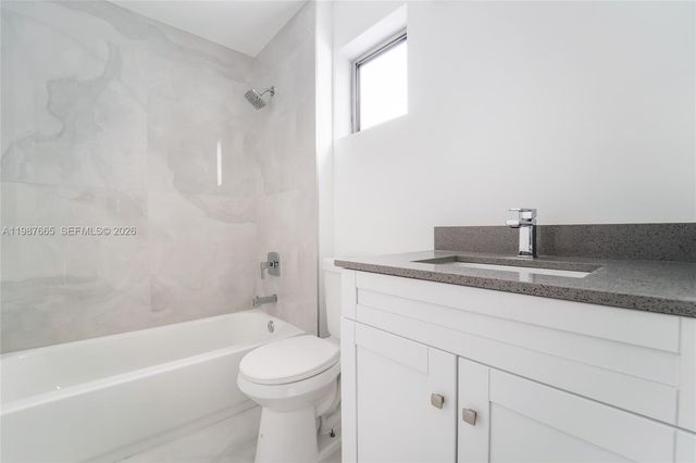 1165 NW 8th Ave 101, Miami, FL 33136