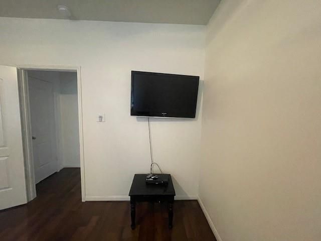 8739 Leclaire Meadow Drive, Humble, TX 77338