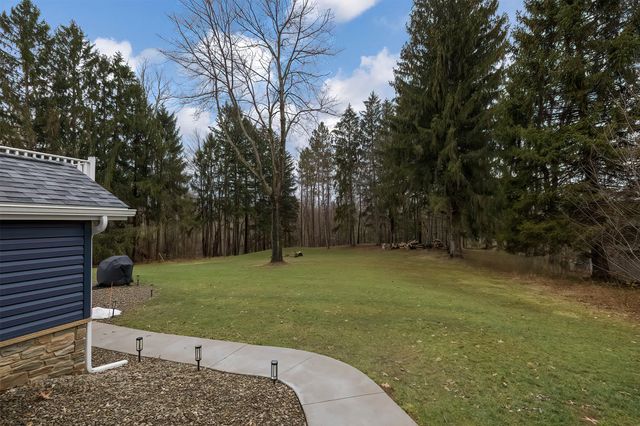 6062 GRUBB Road, Erie, PA 16506