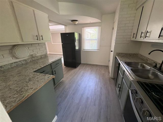 10132 Tamworth Drive, Dellwood, MO 63136