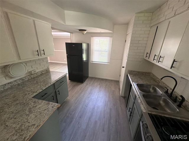 10132 Tamworth Drive, Dellwood, MO 63136