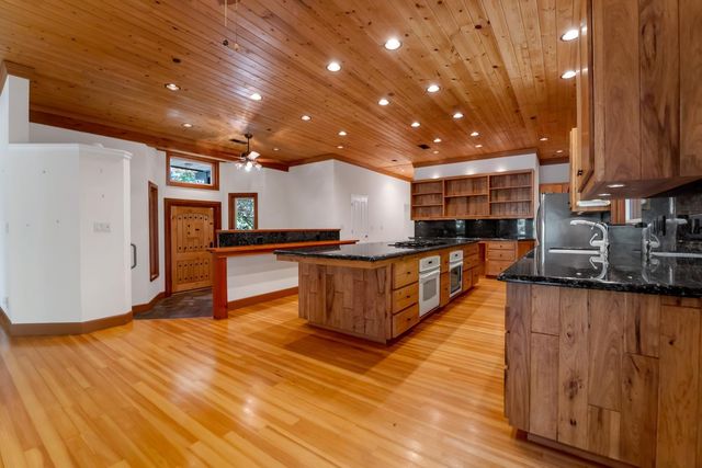 683 Stewart Rd, Yuba City, CA 95991