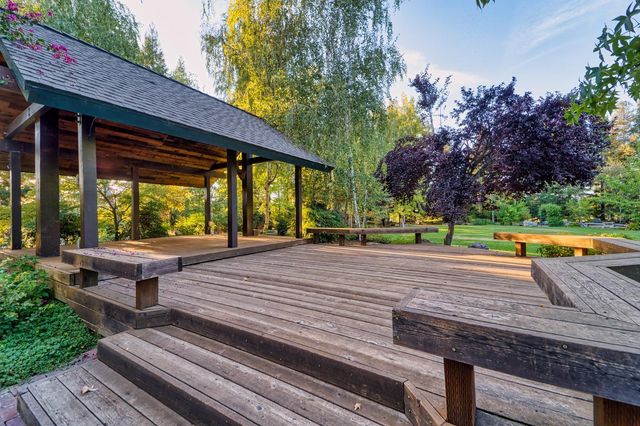 683 Stewart Rd, Yuba City, CA 95991