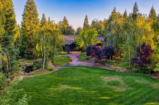 683 Stewart Rd, Yuba City, CA 95991