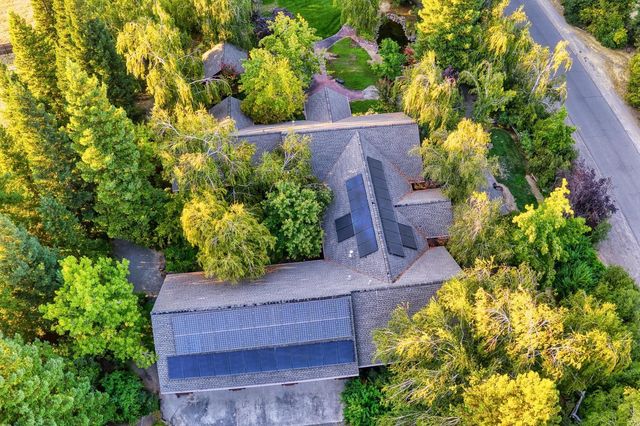 683 Stewart Rd, Yuba City, CA 95991