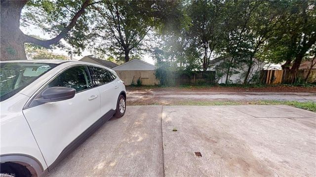 1526 Jackson AVE, Chesapeake, VA 23324
