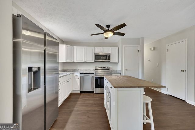 2564 Timberly Drive SE, Marietta, GA 30060