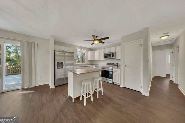 2564 Timberly Drive SE, Marietta, GA 30060