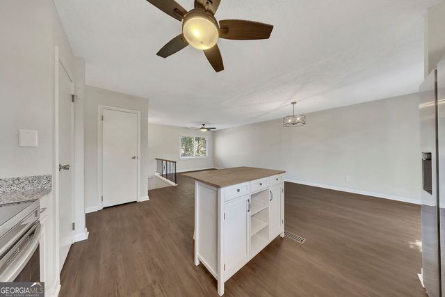 2564 Timberly Drive SE, Marietta, GA 30060