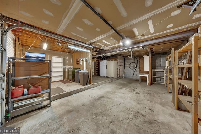 2564 Timberly Drive SE, Marietta, GA 30060