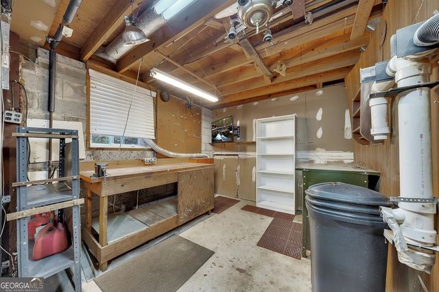 2564 Timberly Drive SE, Marietta, GA 30060