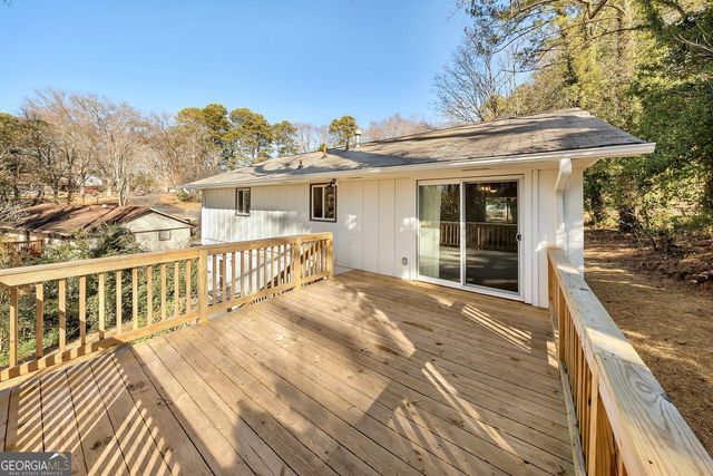 2564 Timberly Drive SE, Marietta, GA 30060