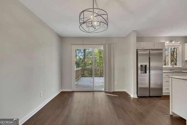 2564 Timberly Drive SE, Marietta, GA 30060