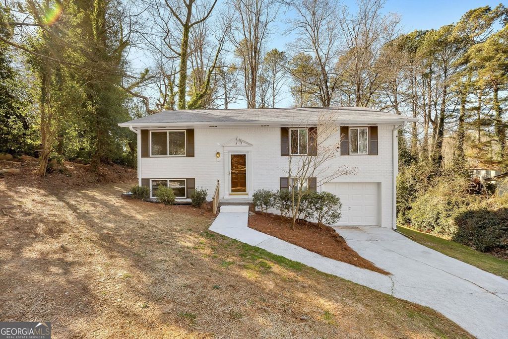 2564 Timberly Drive SE, Marietta, GA 30060