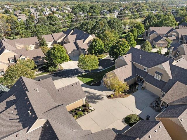 13942 S Summit Street, Olathe, KS 66062