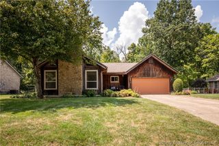 645 Hampton Court, Sellersburg, IN 47172