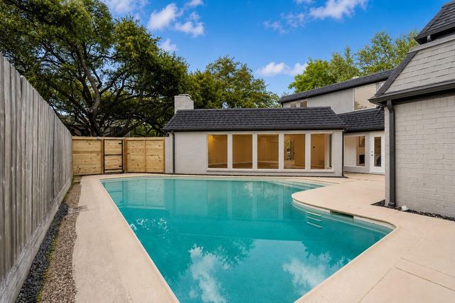 10911 Riverview Drive, Houston, TX 77042