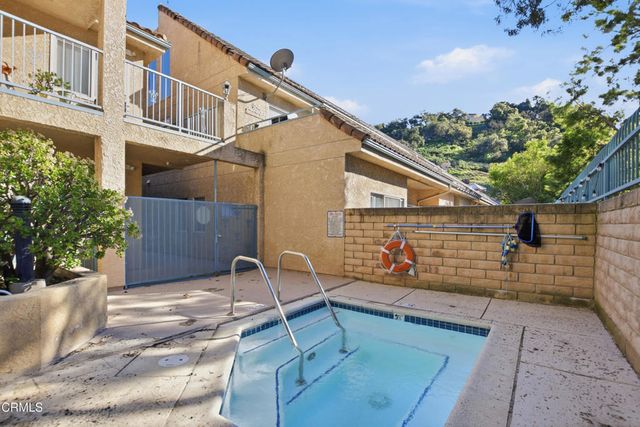 2728 Borchard Road, Thousand Oaks, CA 91320