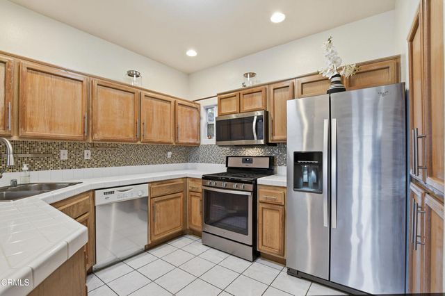 2728 Borchard Road, Thousand Oaks, CA 91320