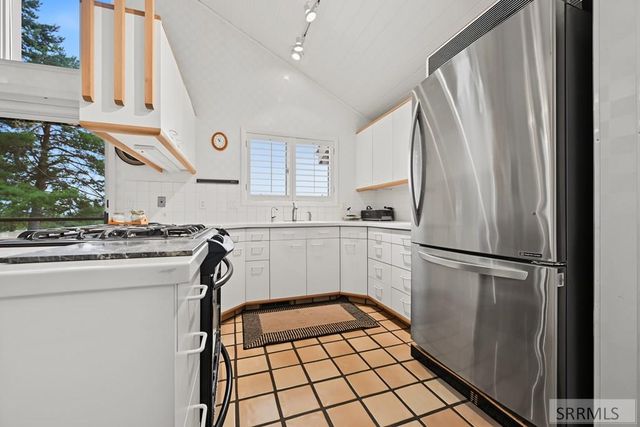 5620 S Marbrisa Lane, Idaho Falls, ID 83406