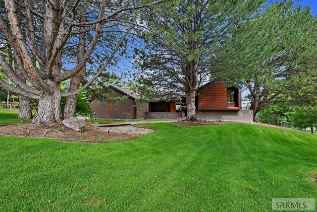 5620 S Marbrisa Lane, Idaho Falls, ID 83406