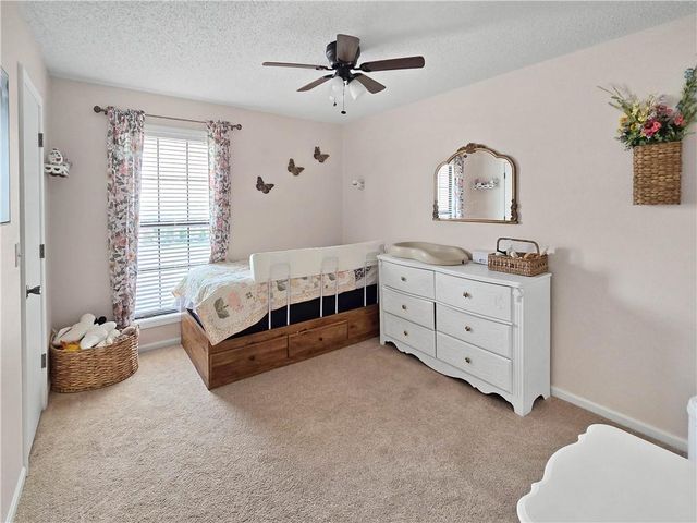 1206 Cambridge Drive, Warrensburg, MO 64093