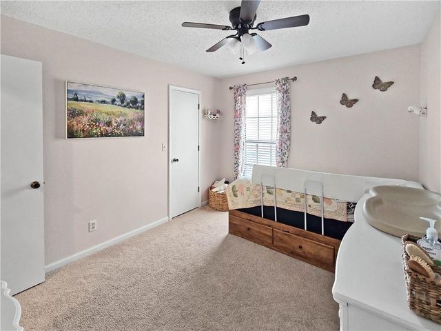 1206 Cambridge Drive, Warrensburg, MO 64093