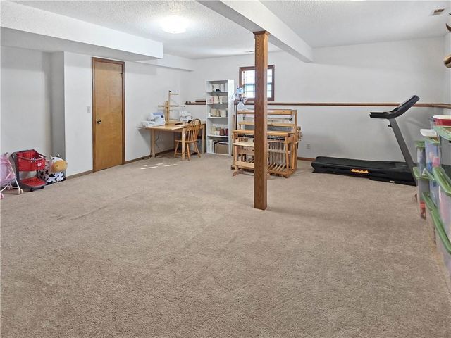 1206 Cambridge Drive, Warrensburg, MO 64093