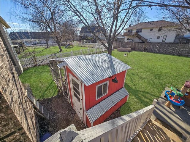 1206 Cambridge Drive, Warrensburg, MO 64093