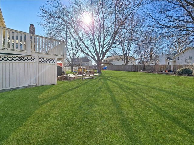 1206 Cambridge Drive, Warrensburg, MO 64093