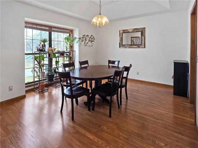 1206 Cambridge Drive, Warrensburg, MO 64093