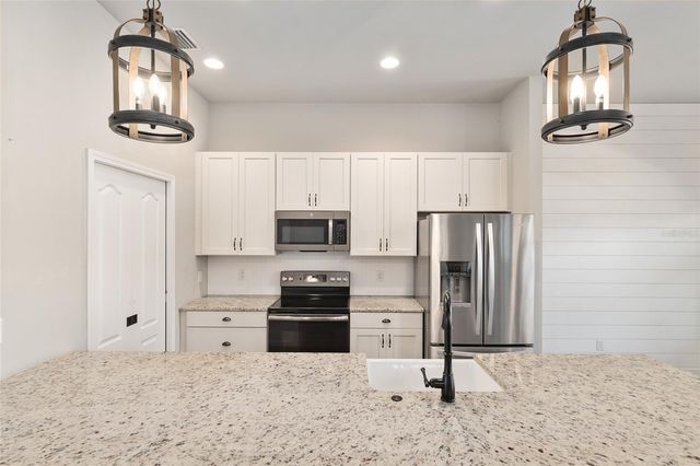 2556 SW 118TH TERRACE, Gainesville, FL 32608