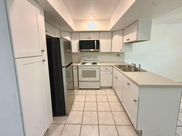 7643 NW 74th Avenue 1-2, Tamarac, FL 33321