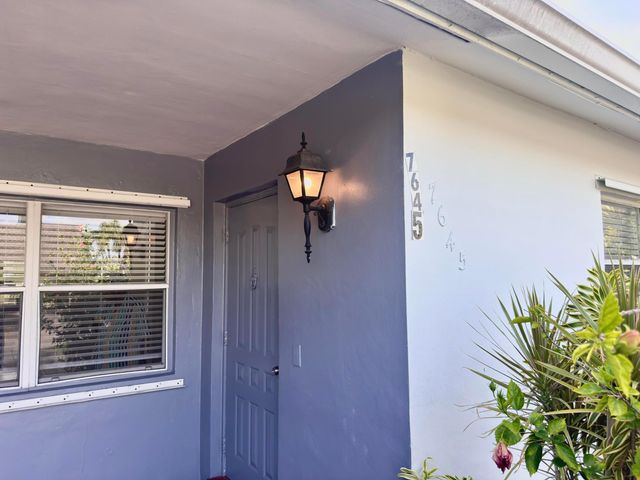 7643 NW 74th Avenue 1-2, Tamarac, FL 33321