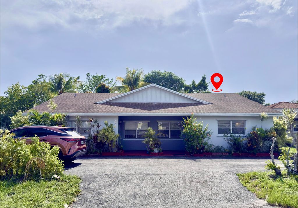 7643 NW 74th Avenue 1-2, Tamarac, FL 33321
