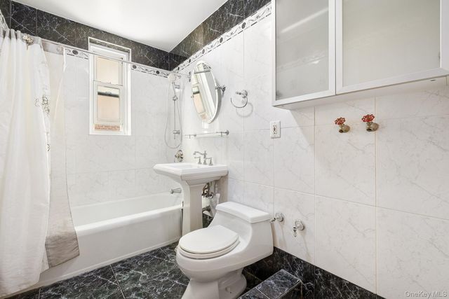 104-20 68 Drive A46, Forest Hills, NY 11375