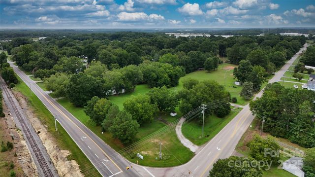 135 Springdale Road E, Rock Hill, SC 29730